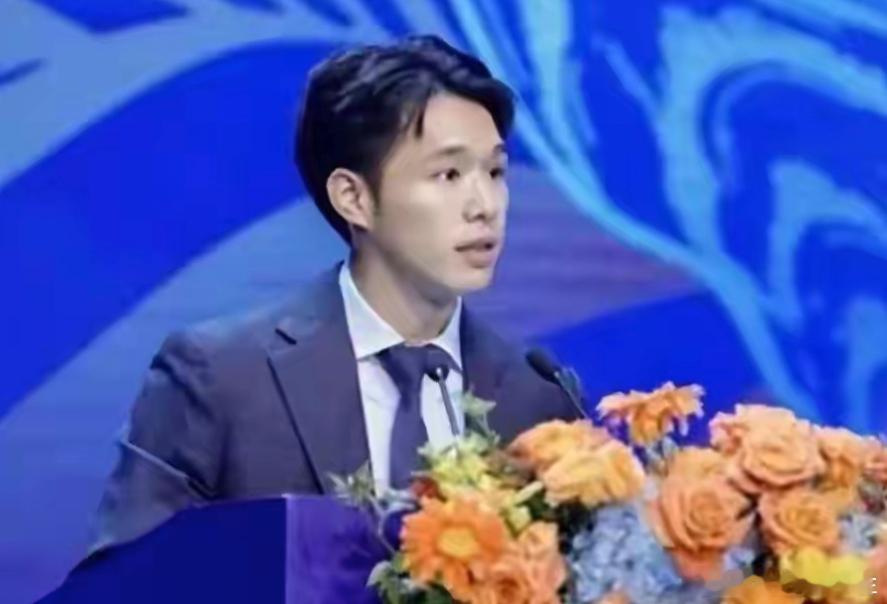 实话实说！广东男篮未来三个赛季5大国内球员架构如下:  1.胡明轩(队...