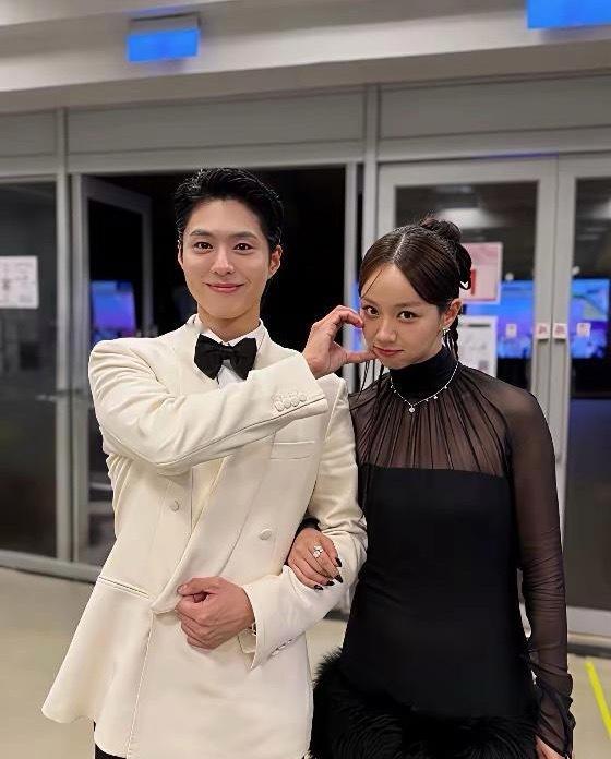 朴宝剑和李惠利真是友谊长存，千万不要超越友谊，要不然就像柳俊烈一样，没了爱情更没