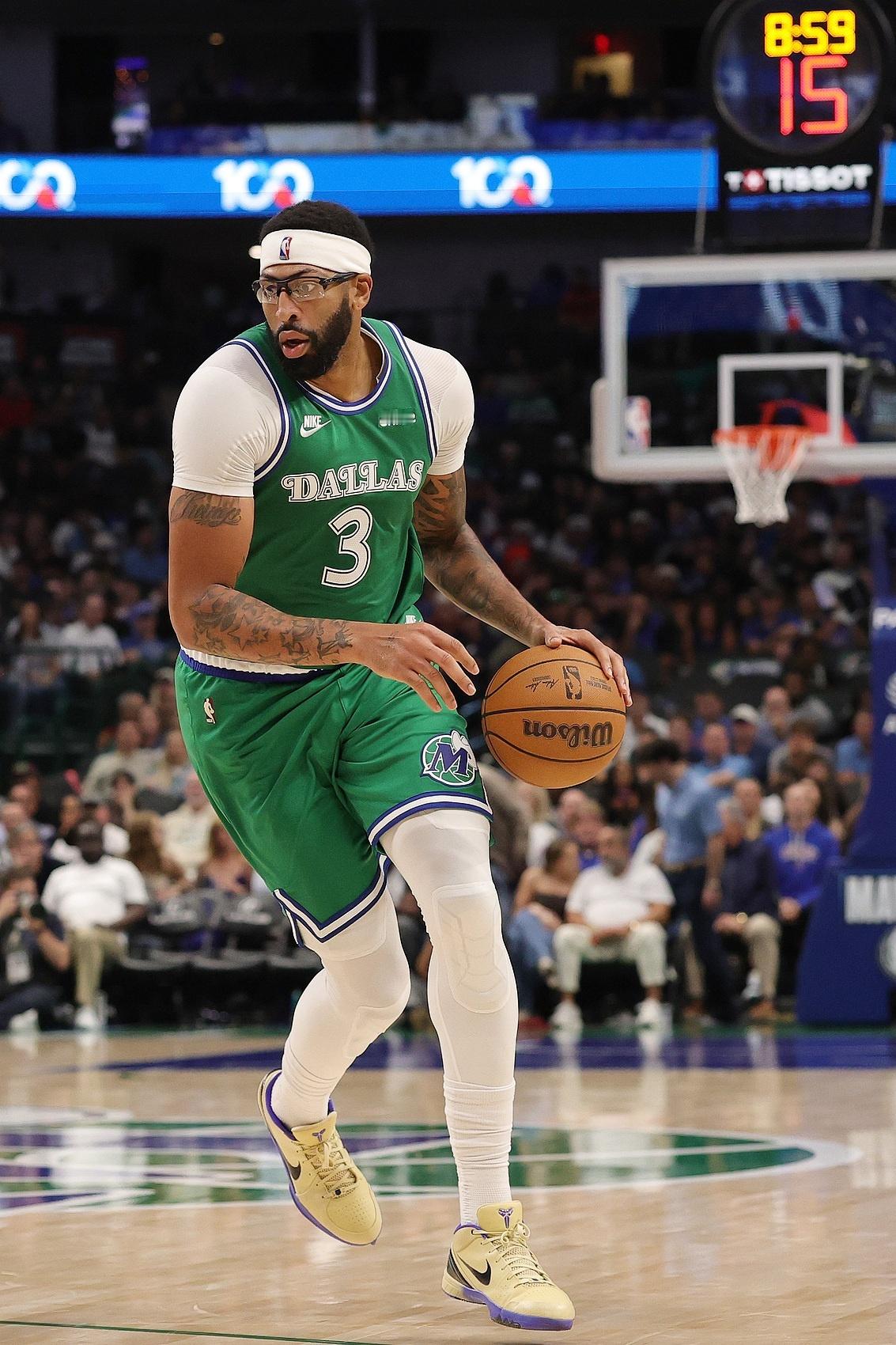 蒂姆·麦克马洪表示，他将在安东尼·戴维斯下次接受媒体采访时询问他是否愿意被交易。