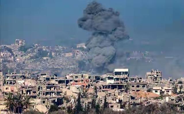 巴基斯坦这回终于开窍，打明白了！对付恐怖分子，就得用最简单、最管用的办法。以前跟