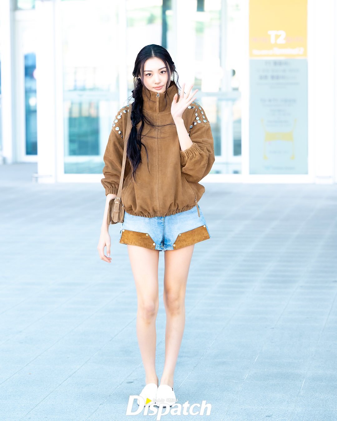 巴黎时装周｜机场出发照Gawon——Sandro2026秋冬新品发布会