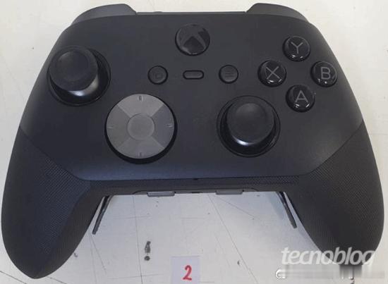 新一代Xbox精英手柄疑似泄露据insidergaming报道，最近，一款全新