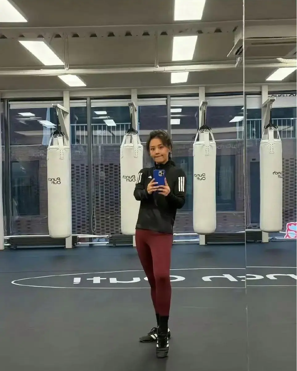 马思纯怎么这么瘦了，还是胖的时候好看吧！