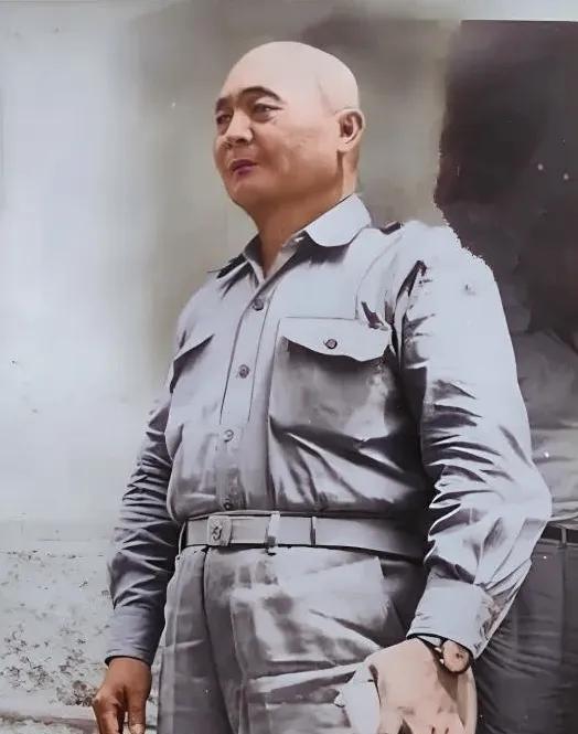 1958年，国民党光头悍将刘玉章接替胡链，成为驻守金门的守城司令员。刘玉章，1