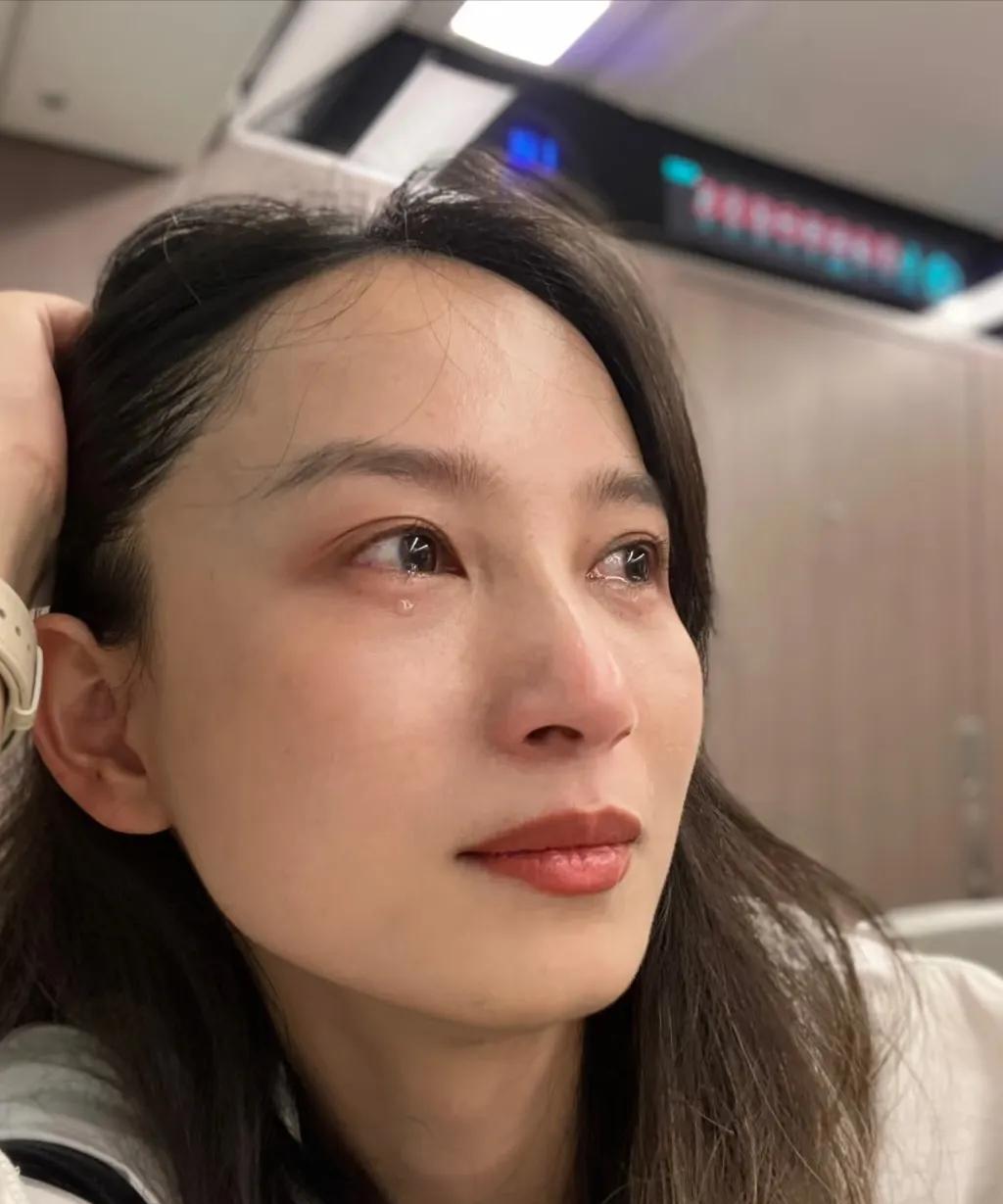 自从老公得知我把家里的几万存款，全部转给我弟弟买车后，和我冷战了好几个月了，我本