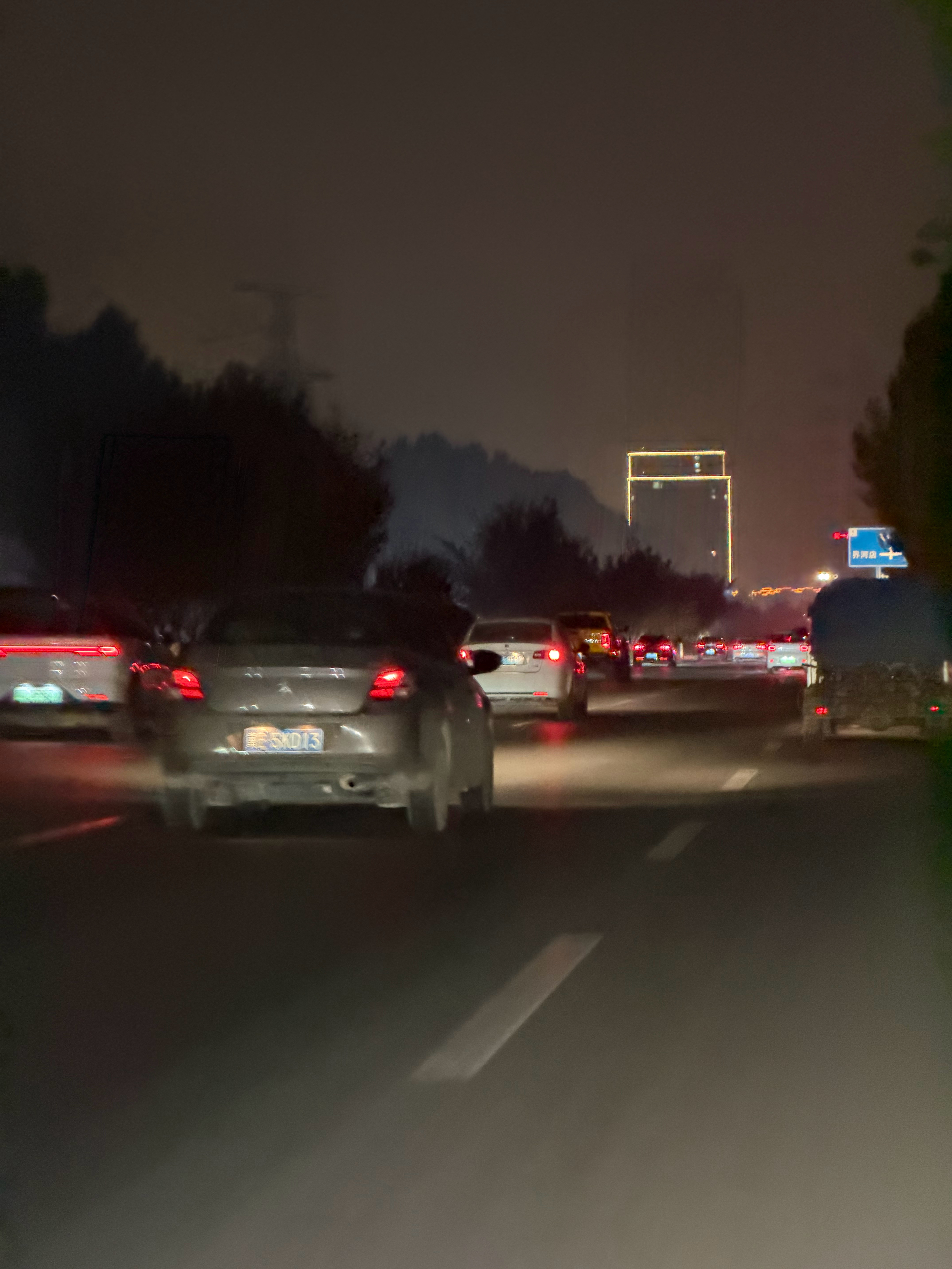 邯郸这地方卧虎藏龙路遇一台黄色的“浩劫”霸王龙我以为是我卖的那台，结果问了车主，
