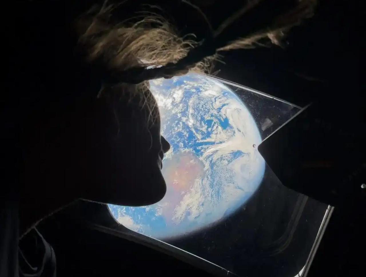 不要再去质疑了，要承认和学习美国的航天科技技术。“阿耳忒弥斯2号”的飞行路线