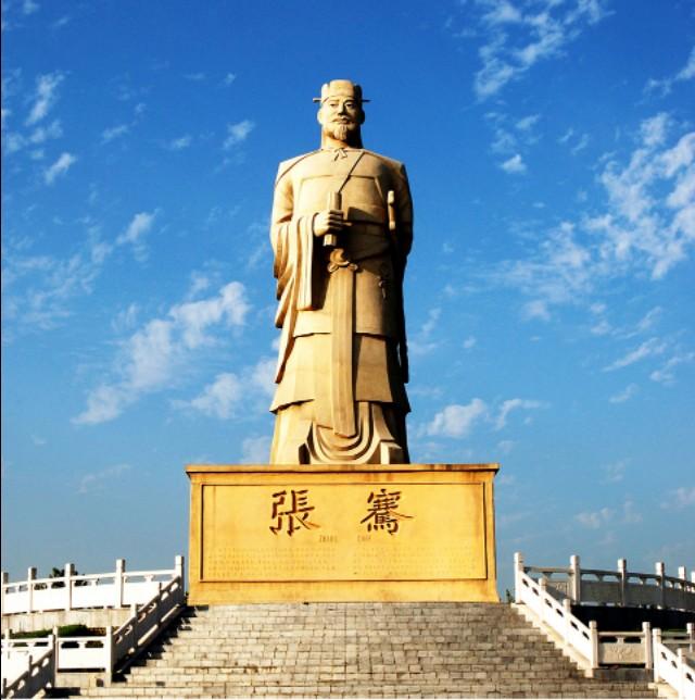 “张骞：西汉最硬核的‘失踪人口回归者’，被匈奴扣押13年、娶妻生子还混成编外干部