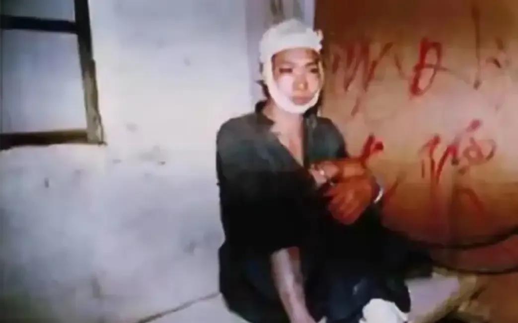 1990年，在越南关押6年的“叛徒”汪斌回到国内，昔日战友纷纷指责他是卖国贼，上