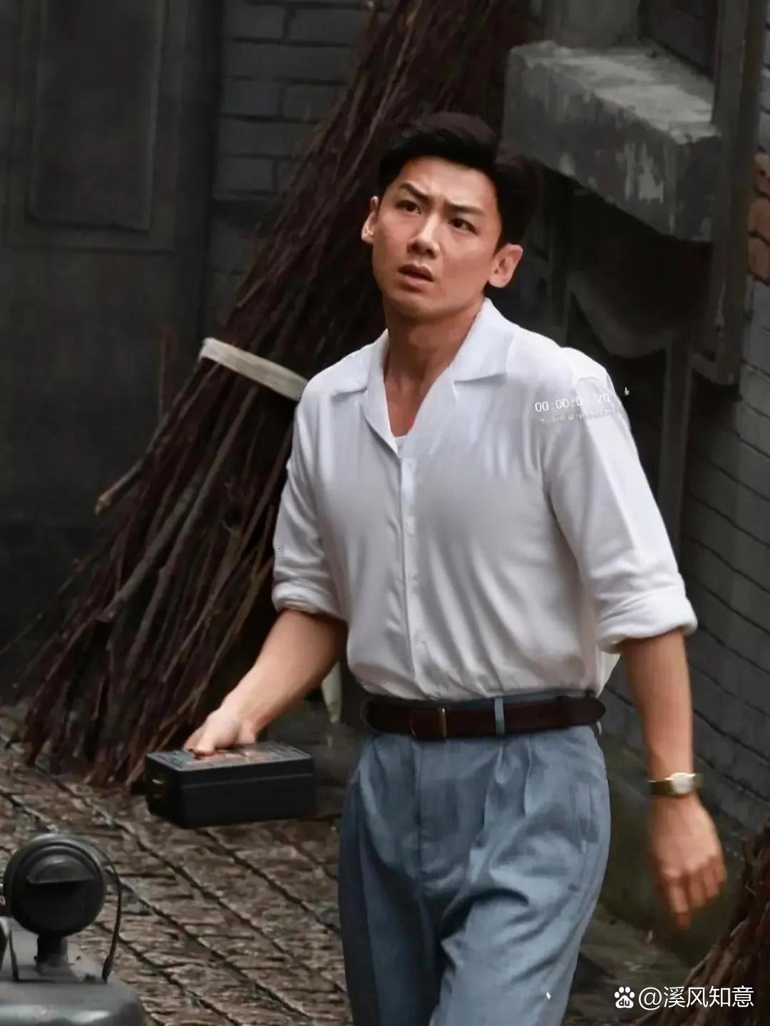 白敬亭，咋变成这样了