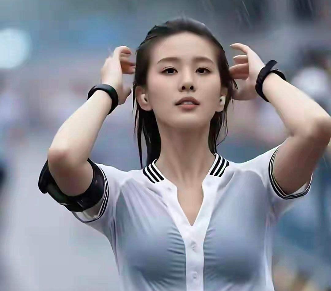 终于明白吴奇隆为何非她不娶了，确实美若天仙。一看到刘诗诗的近照，就立刻明白了—