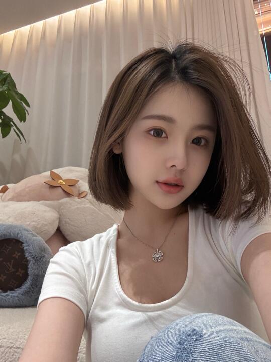 短发紫紫💅🏻