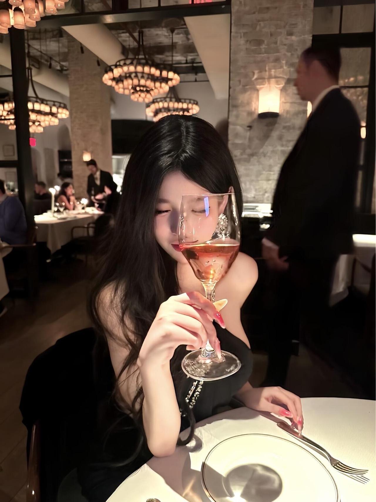 我的今日状态：😁轻松愉快我这里的天气：☀️晴天