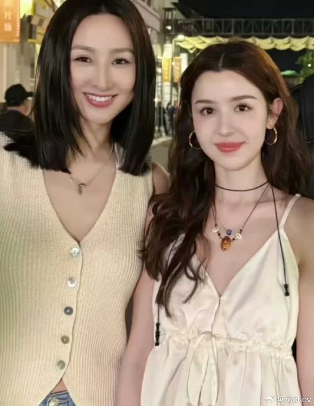 “瞬间对地域性长相起了敬意”