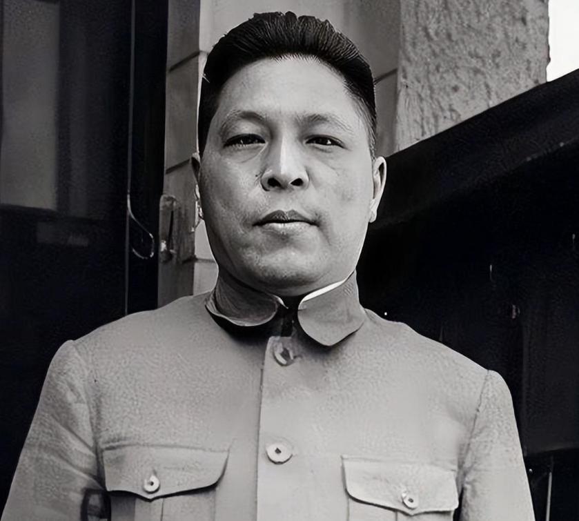 蒋鼎文是臭名在外的“腐化将军”，却深得蒋介石信任，逃至台湾后更是成了台湾首富，