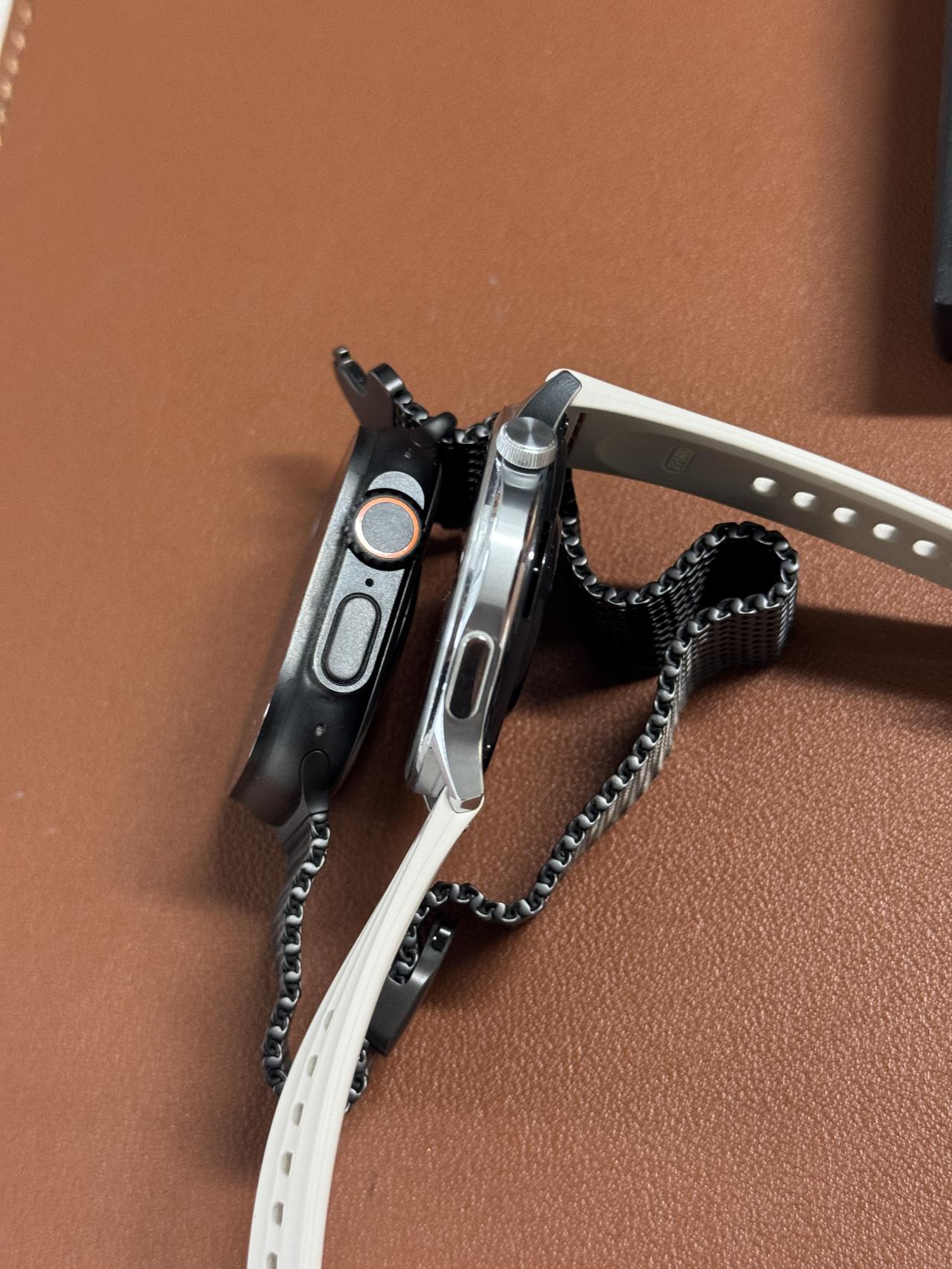 听劝,智能手表尽量选薄的……一到冬天真没招了,试过好多款表了,华为苹果都用过