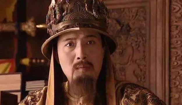 杨秀清假借天父打洪秀全40杖，夺其4妃子，逼封万岁，最终作死了太平天国这段历史