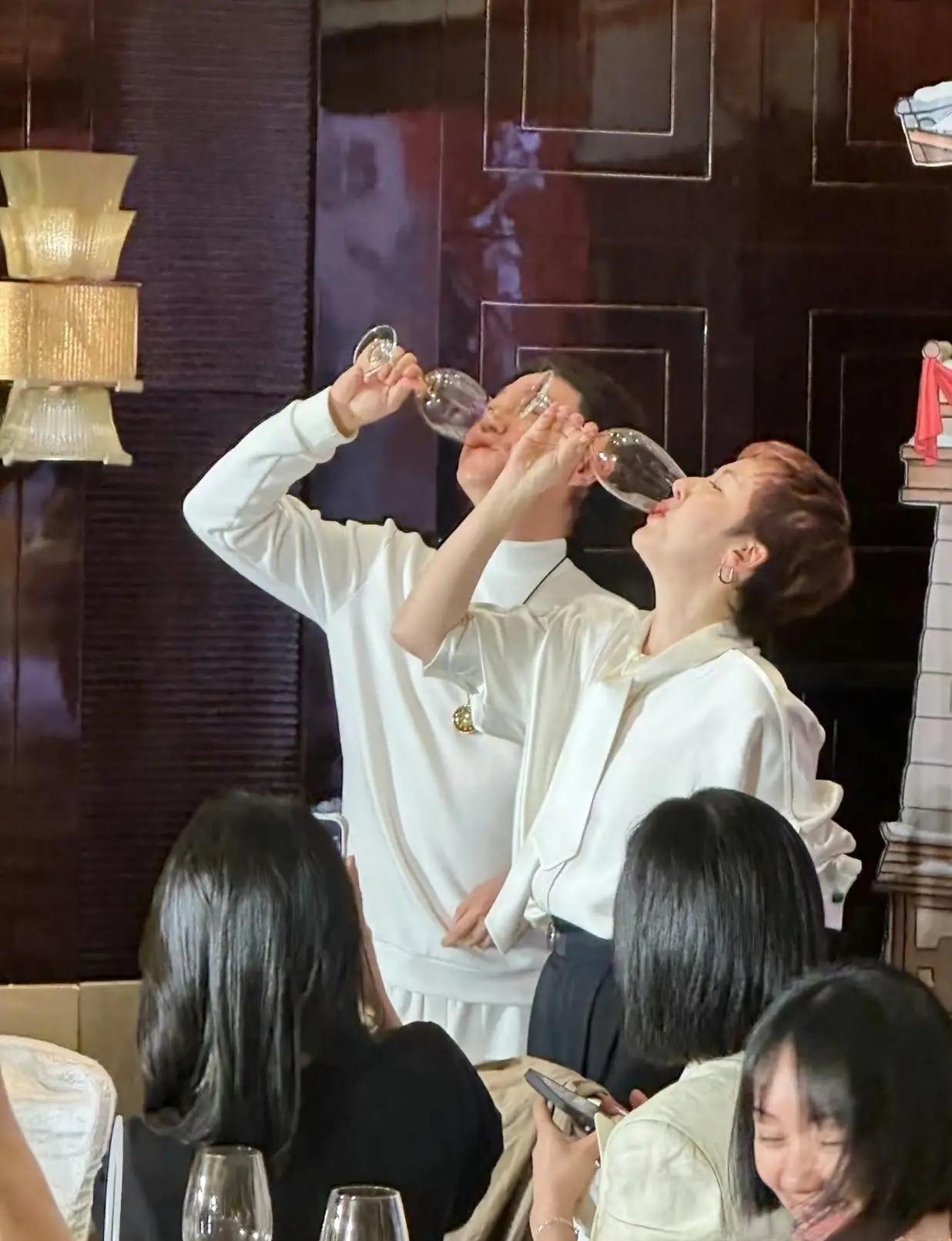 [吃瓜]4.13，两张“风马牛不相及”的图，只说明一个问题——天下没有谈不拢