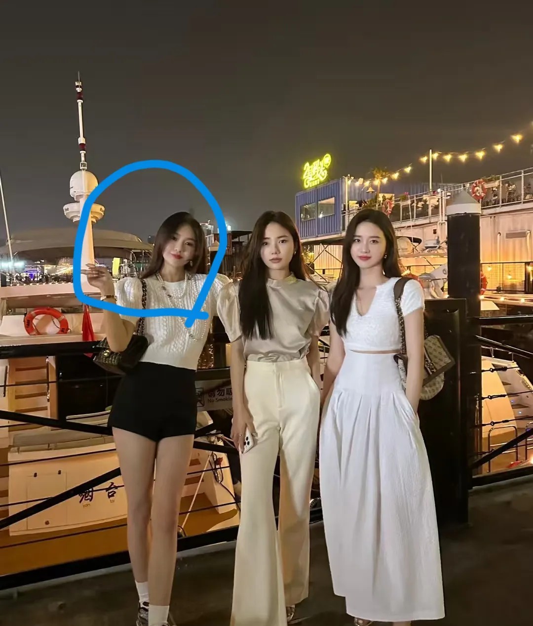 美不美看大腿，我选择1号美女你们呢
