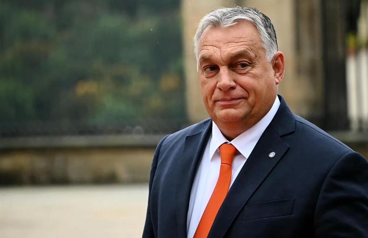 欧尔班亲信遭到拘捕。欧洲新闻网报道，当地时间16日，匈牙利哈拉兹泰莱克市检察