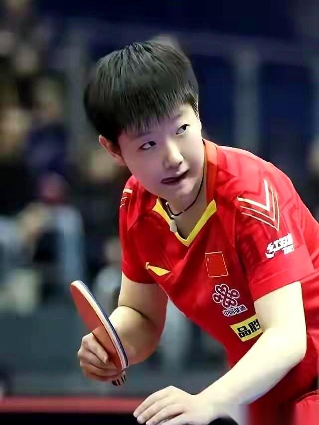 孙颖莎又被问到退役了。第三次。问题一次比一次直接，就差把话筒怼到她脸上问：你