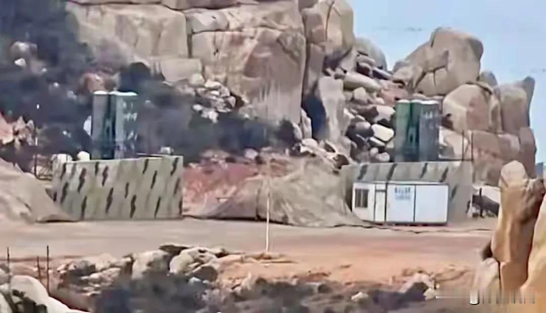 【东部战区罕见曝光：导弹昼夜“竖立”待发，8分钟极速反击背后的深意究竟为何？】