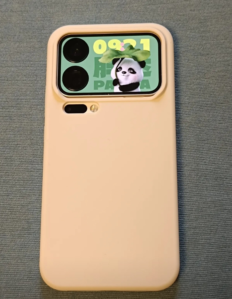 小米手机你会选择吗?说实话,虽然家人都喜欢用“水果”手机,但我用小米手机已经有近