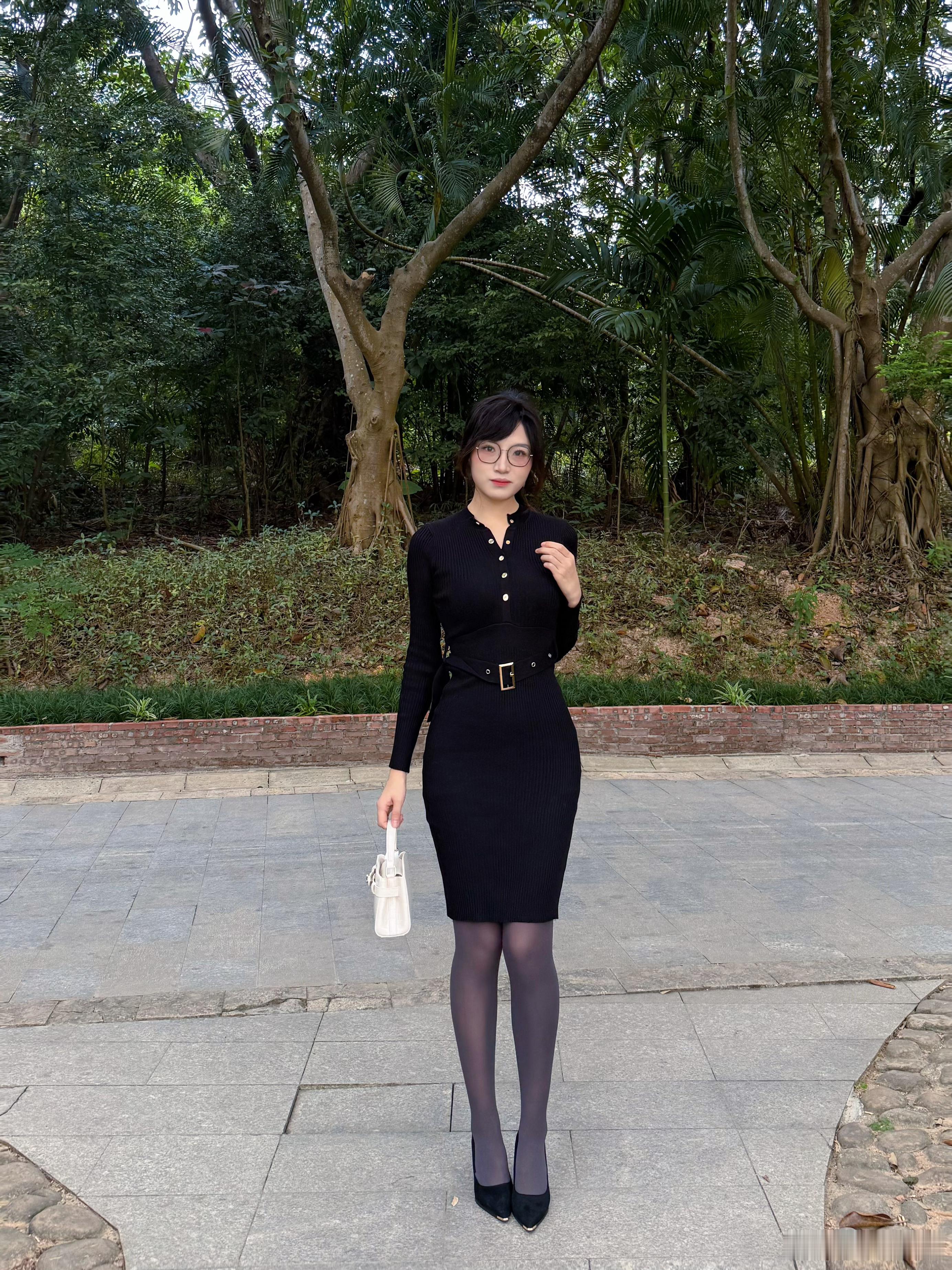 这套太多了小宝们选一张就可以一定要选好因为我感觉太多了不好选