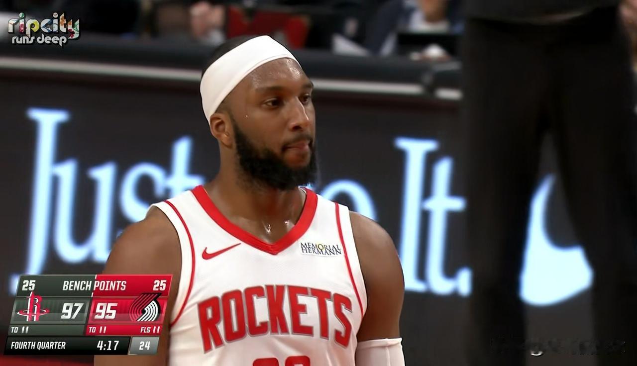 我强烈建议火箭主帅乌度卡将奥科吉提上首发！虽然今天火箭在客场以105：111输给