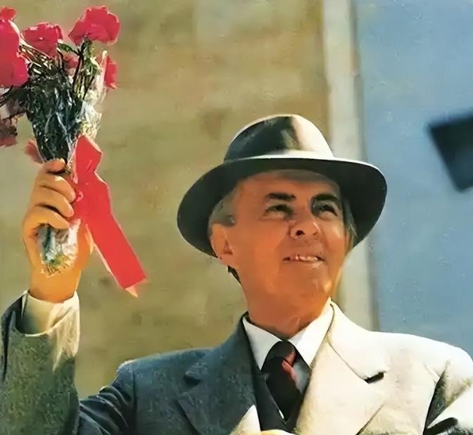 “扬言铲平中国？”1969年，欧洲知名穷国家阿尔巴尼亚，强硬地向中国索要支援，甚