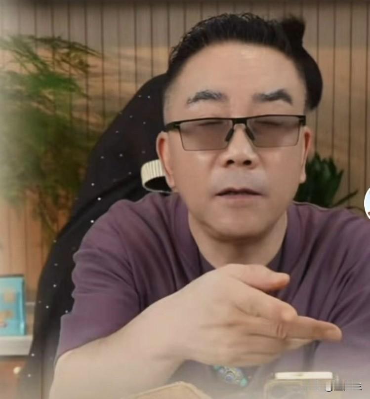 相声界的缩影是什么？其中一个就是杨议整天骂郭德纲！骂了快一年了，其实他自己很