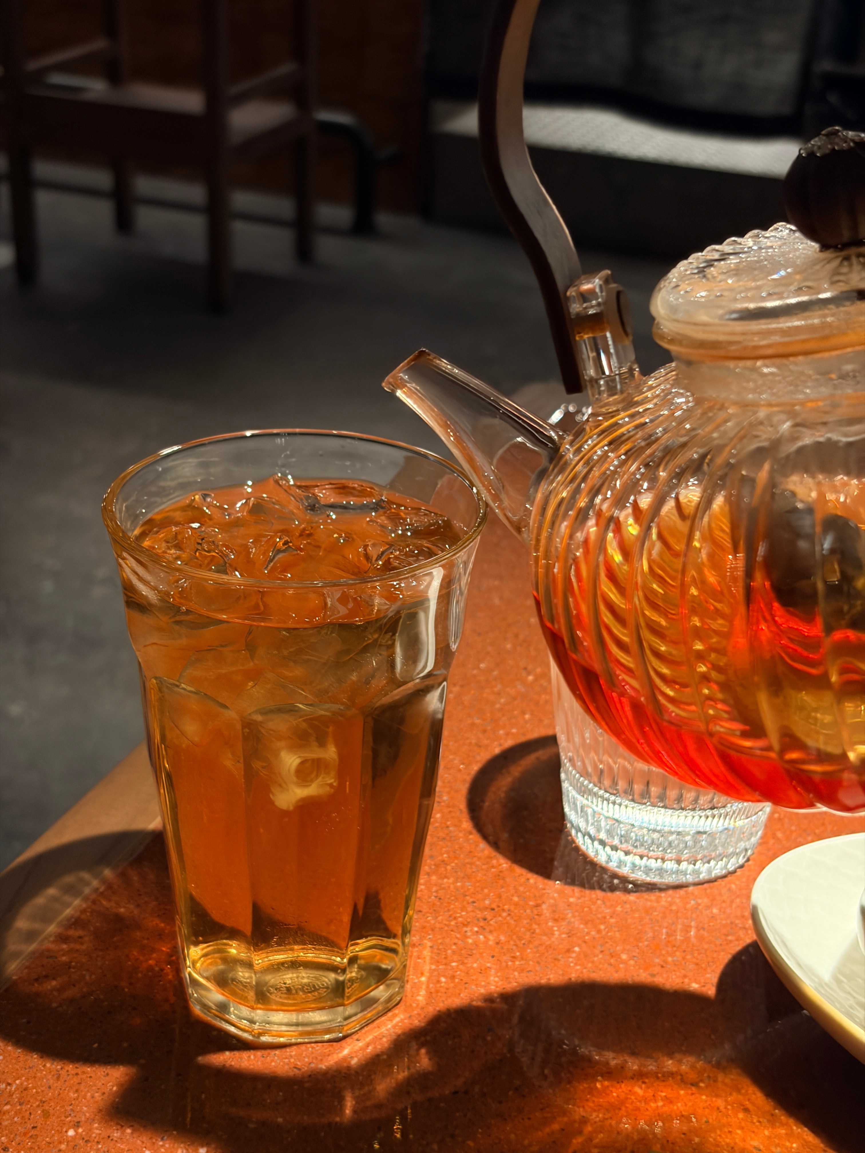 一个人的午饭，冰茶配牛肉，猛！​​​