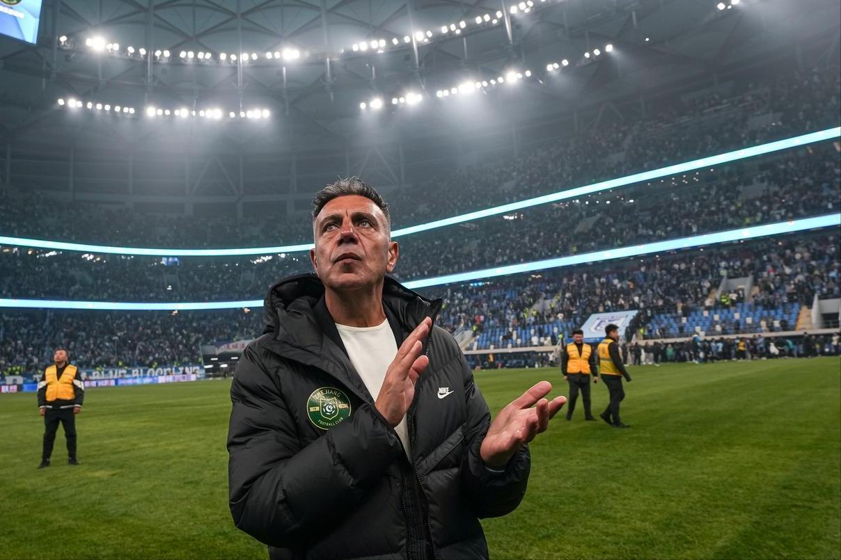 拒绝“默契球”！为精彩的比赛点赞，为职业素养和体育精神点赞，成都蓉城4-0浙江队