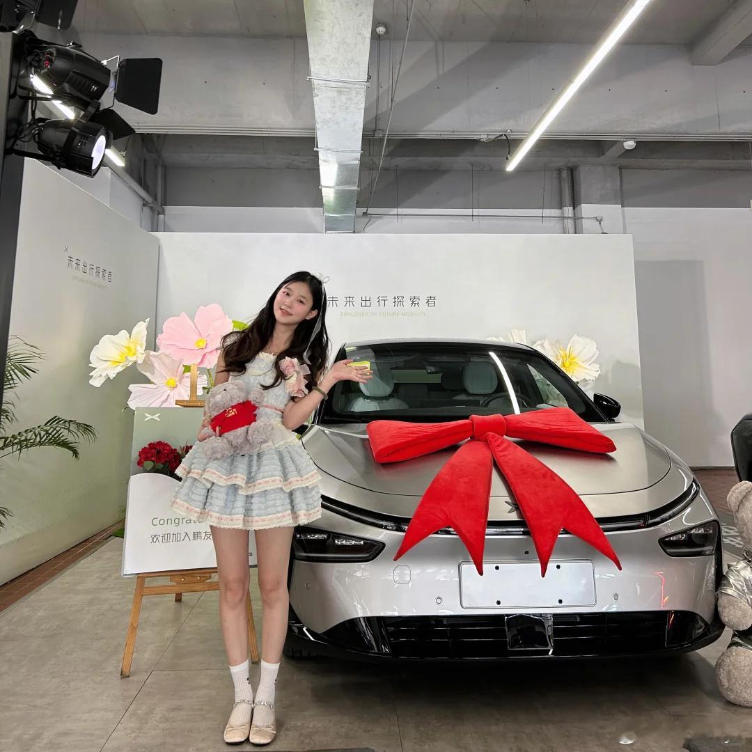 小鹏P7+，直接把38%的车主变成了女生。更狠的是，其中一多半是从BBA