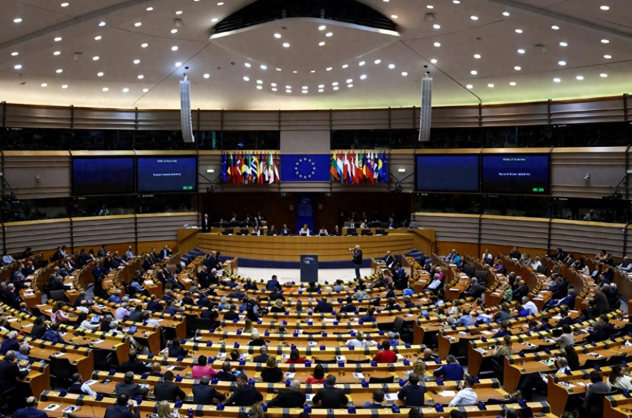 503票赞成，欧洲议会对中国挥出“政治锤子”中方接下挑战，反制正当时。