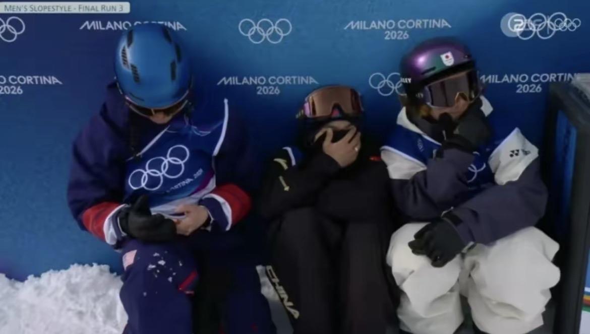 ，米兰冬奥会这是本届冬奥会最具童趣、也最动人的一幕。在米兰