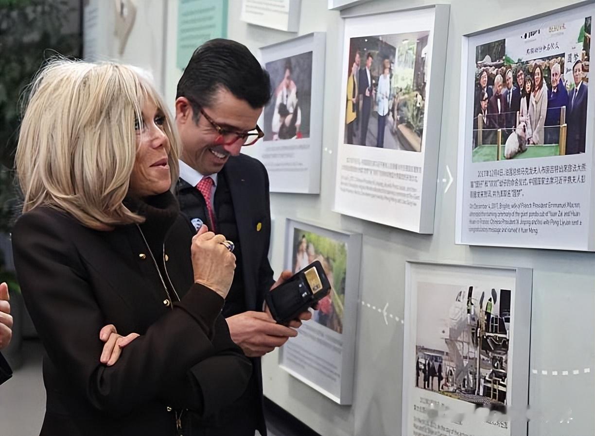 成都熊猫基地迎来位特殊“粉丝”——法国第一夫人布丽吉特，还带着动物园园长组团打卡