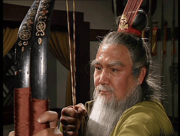 蜀汉五虎将之一的黄忠，在70多岁的年纪，依然上阵杀敌，并且还斩杀了曹操的爱将夏侯