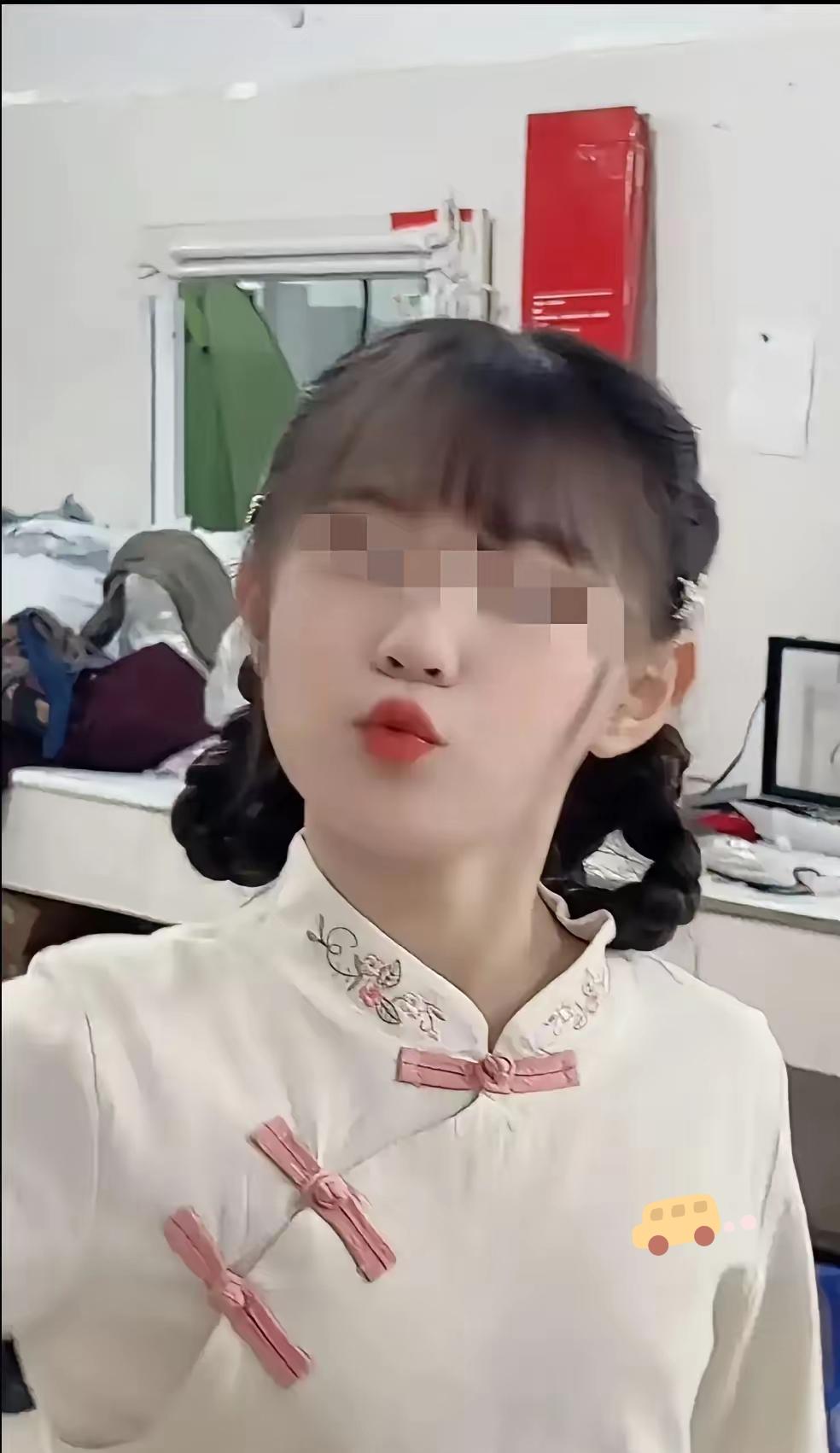 刷到这事儿我直接惊掉下巴！河北大学这女生也太会了吧！被男同学追得烦不胜烦，直接当