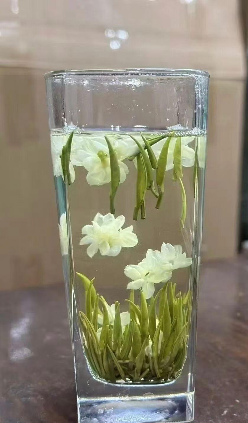 我老公，是一个乡村初中教师，他可能是花钱最少的男人吧！在跟我谈恋爱的时候，因