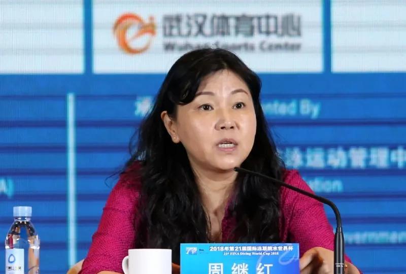 周继红是怎么坐稳跳水队头把交椅的？说一件鲜为人知的事吧。多年以前，她一个人跑