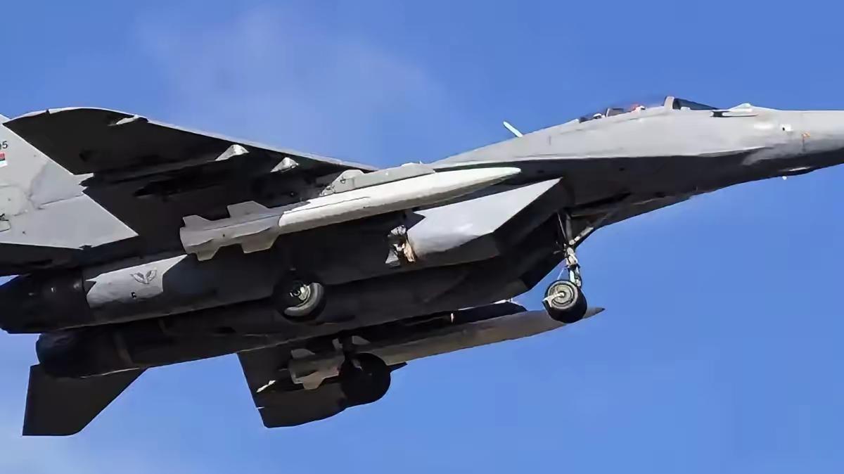 炸锅！武契奇官宣：买中国“超级导弹”硬刚北约，贵到咬牙但必须买！北约围堵的