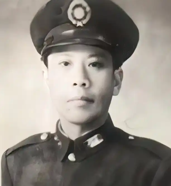1949年初，汤尧去探望何应钦，谈及黄百韬时，何应钦说：“一个中将兵团司令死了，