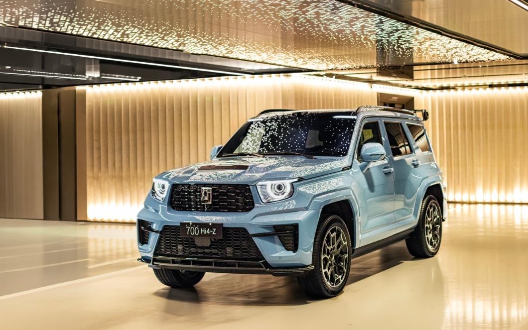 全新坦克700vs老款：五大核心升级，带你一眼看懂一、动力：从“单一大排量”