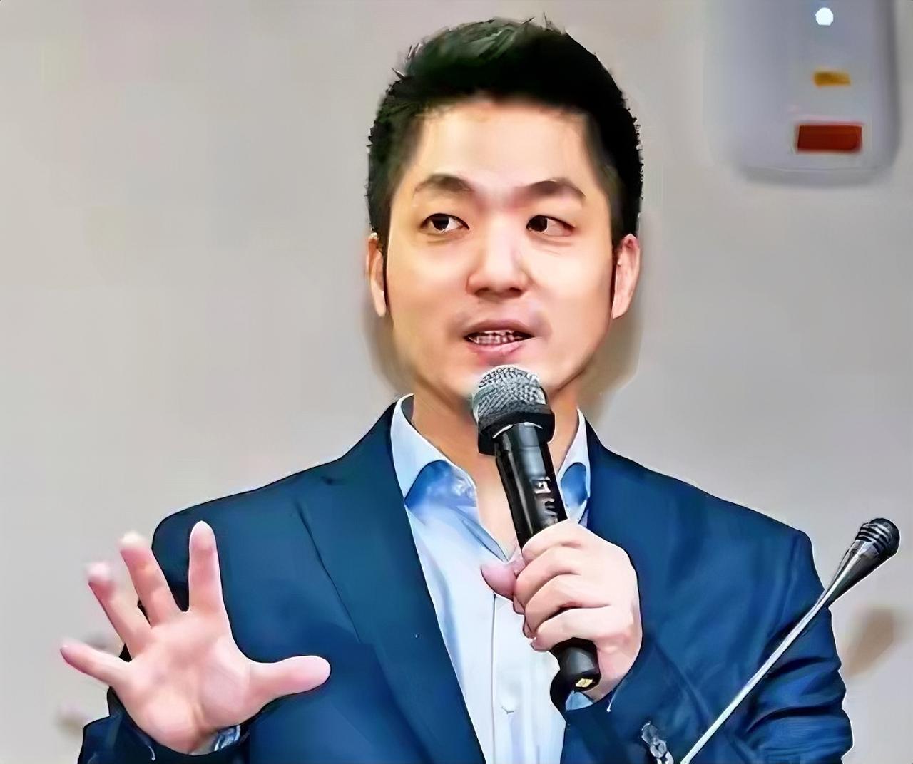 岛内最新民调，蒋万安碾压，江启臣大胜，侯友宜是变数，不简单。这份民调描绘的图