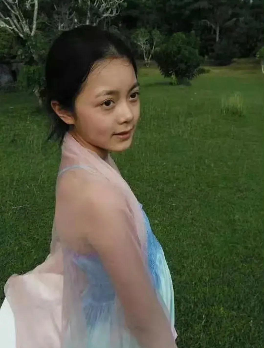 赵今麦素颜照，这是真的素呀，等比例长大的美女。#赵今麦#