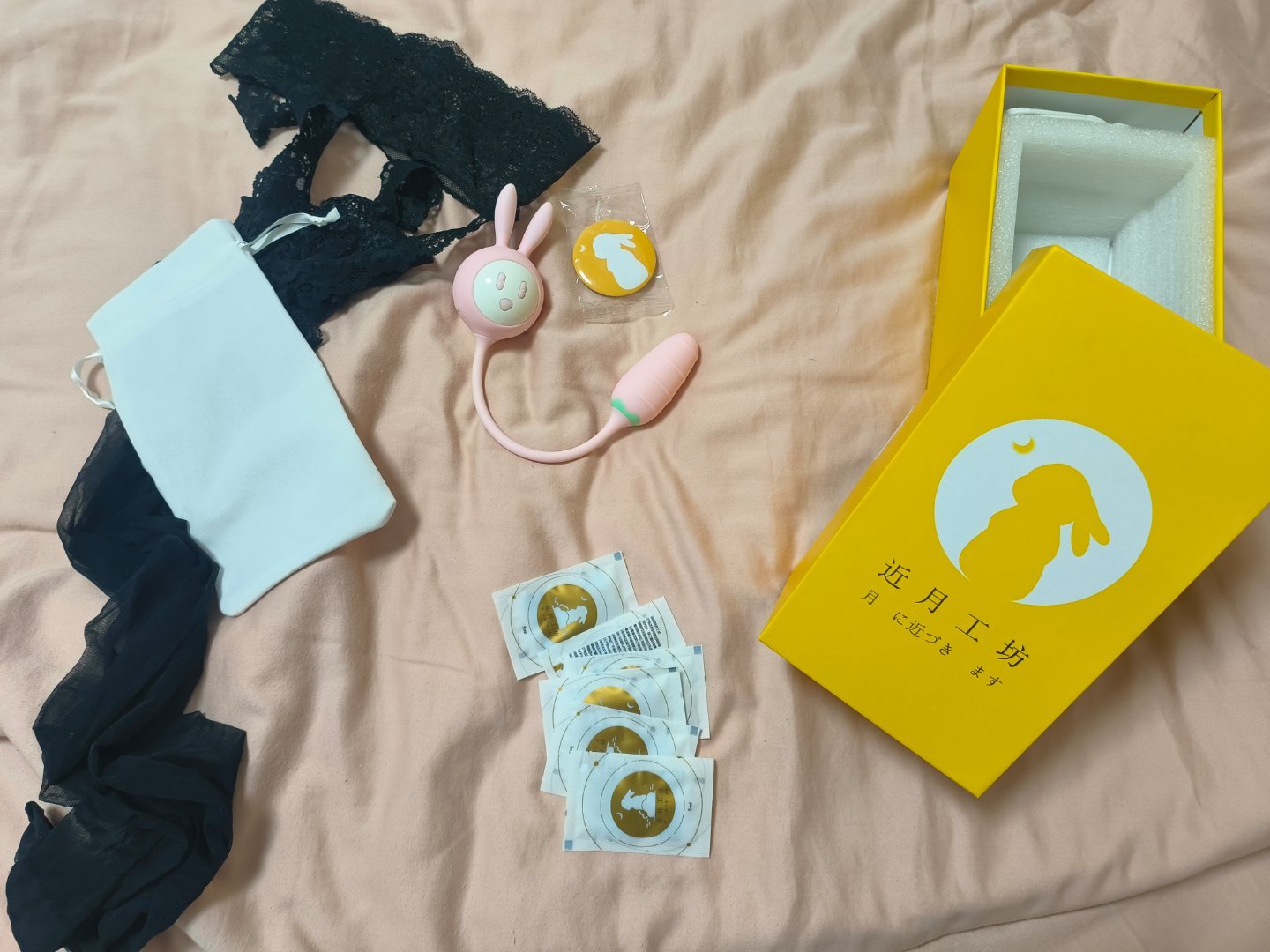 家的小白兔真的很会耶！可爱的外表看着没什么攻击性，实际上超猛的劲大的很，三种玩