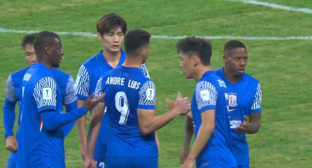 亚冠赛场上海申花0-2不敌神户胜利船！结果没有什么意外，面对东亚区第一的球队，