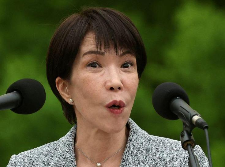 德国媒体《莱茵邮报》发表评论称，随着致命性武器出口的合法化，“日本悄然告别和平主