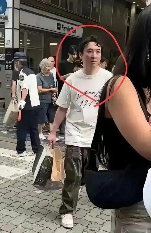 王思聪很可能不会再回国，这并不是因为他欠了20亿，也不是因为王健林卖掉了48座万